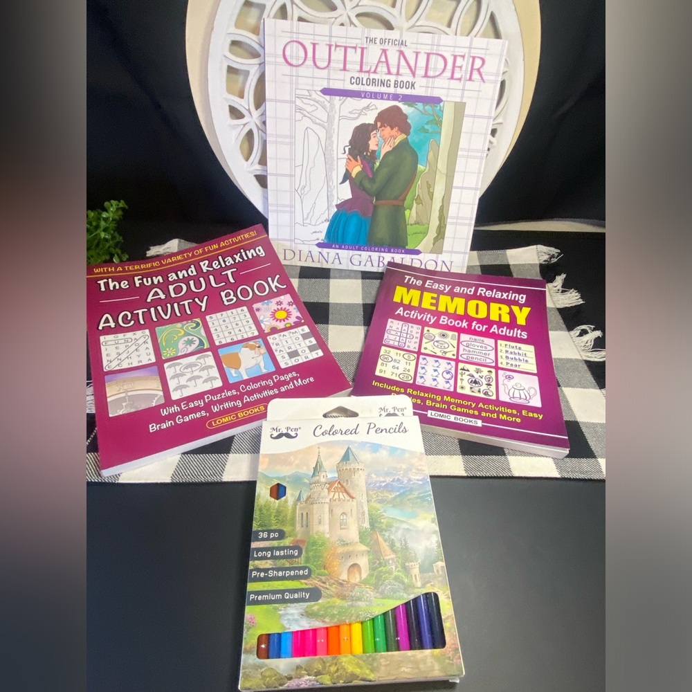 Adult Coloring and Activity Books with Colored Pencils‎